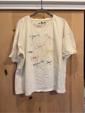 C&C California Cream Bow Graphic T-Shirt